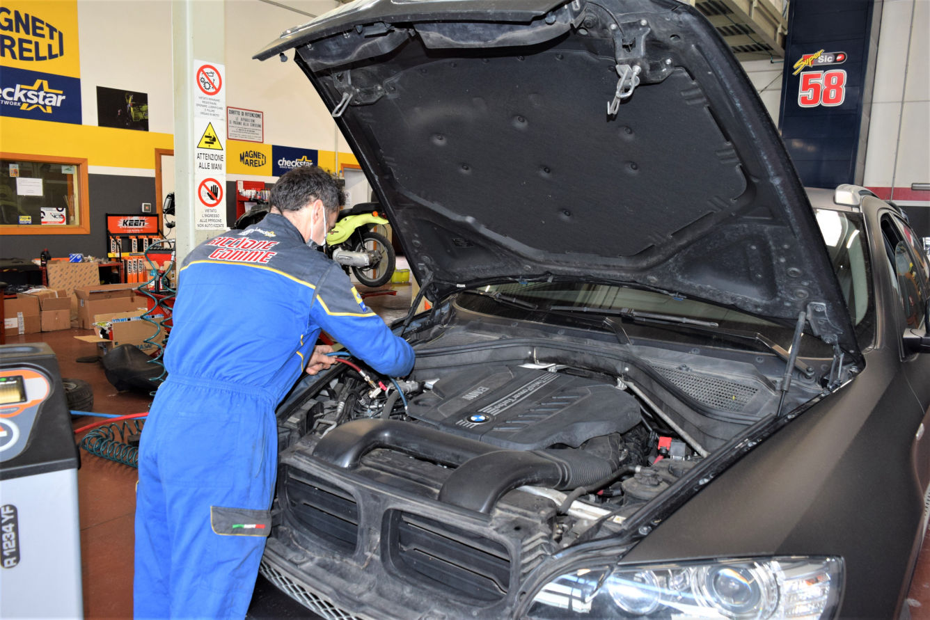 Misano Adriatico | Autofficina Riccione Gomme  Via Cella Raibano, 16, 47843 Misano Adriatico RN